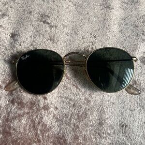 Ray-Ban Round Black and Gold Sunglasses